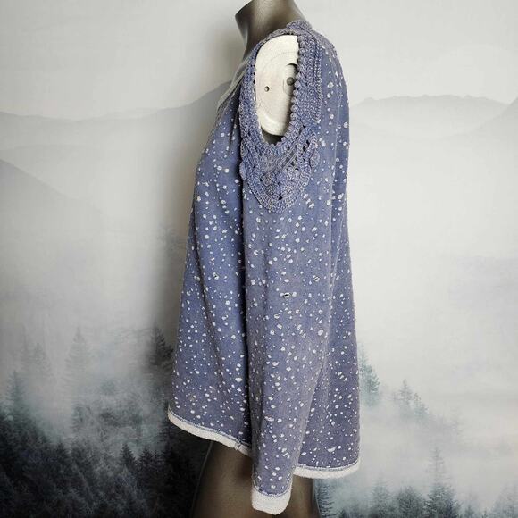 Oddi Distressed Cold-Shoulder Scoop Neck Blue Lace Sweater | Women's Large - Picture 5 of 11